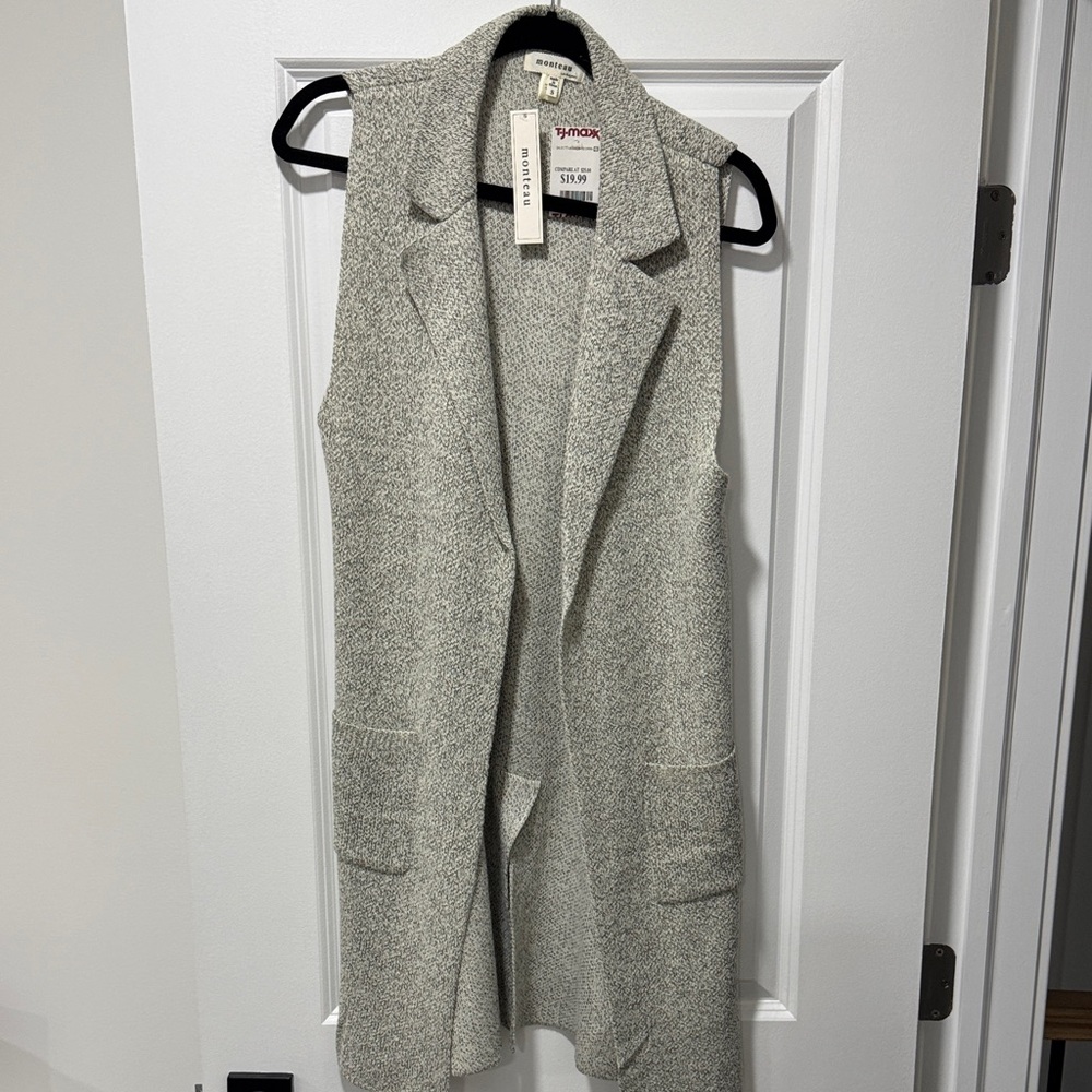 Monteau Textured Gray Sleeveless Vest